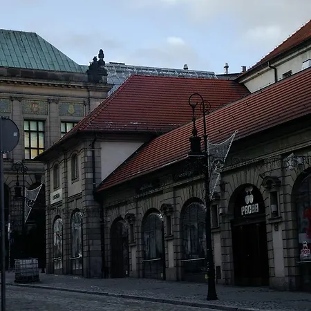 Apartament Stary Rynek Paderewskiego