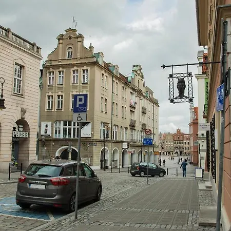 Apartament Stary Rynek Paderewskiego